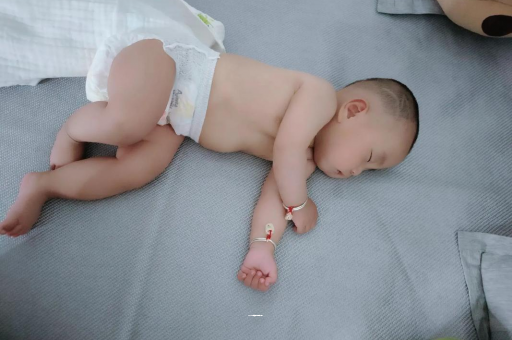 清镇三个月宝宝身高体重
